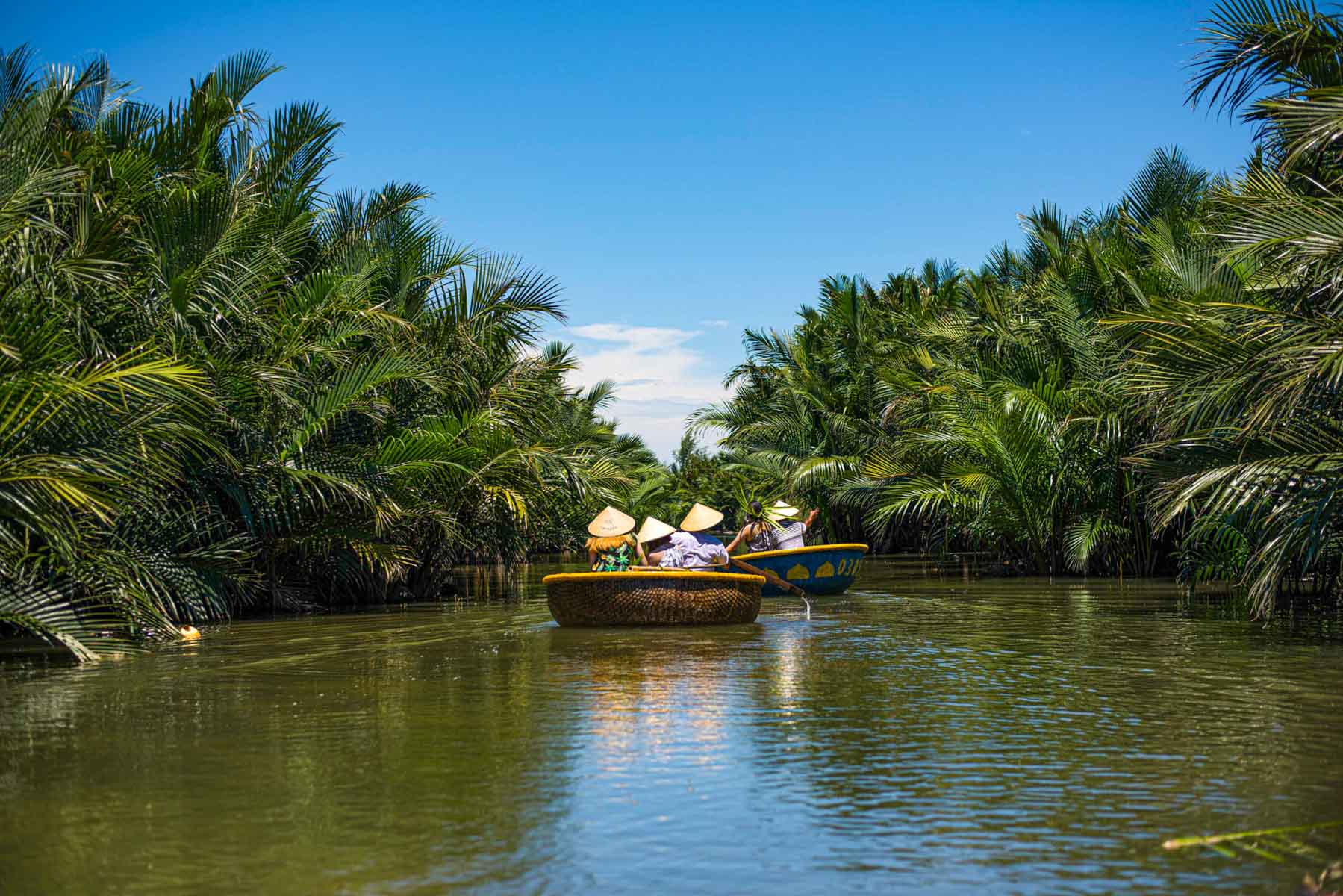 /fm/Files//Pictures/Ido Uploads(1)/Asia/Vietnam/Hoi An/Hoi An - Basket Boats Tour 2 - SP.jpg